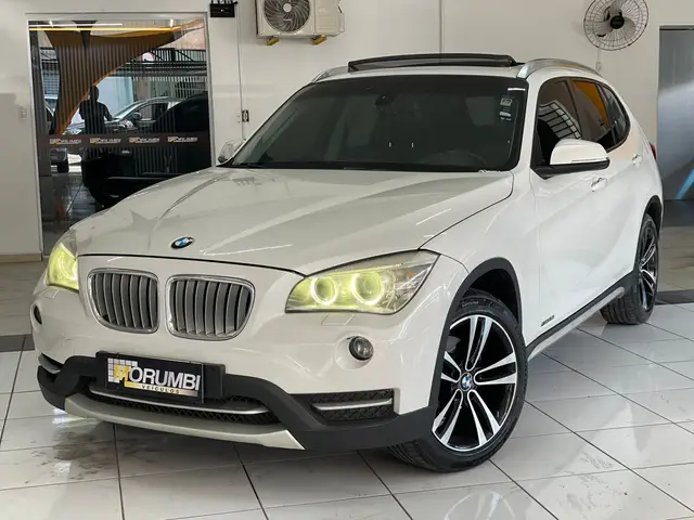 Carro BMW X1 2014 2.0 sDrive20i (Aut)