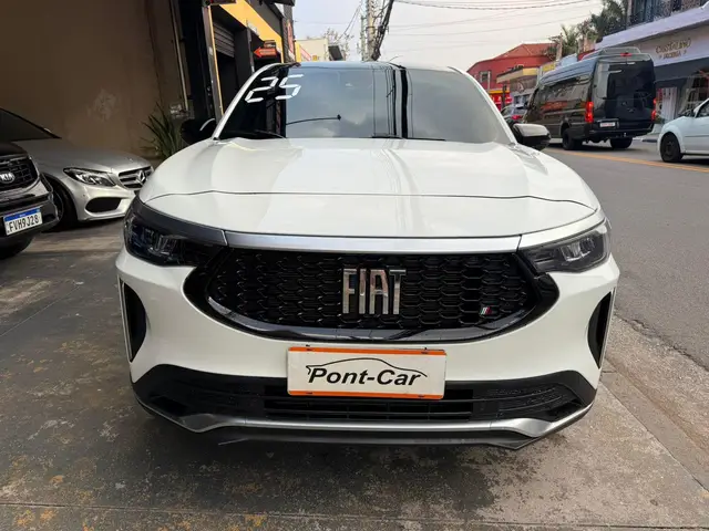 Carro Fiat Fastback 2025 Limited Edition