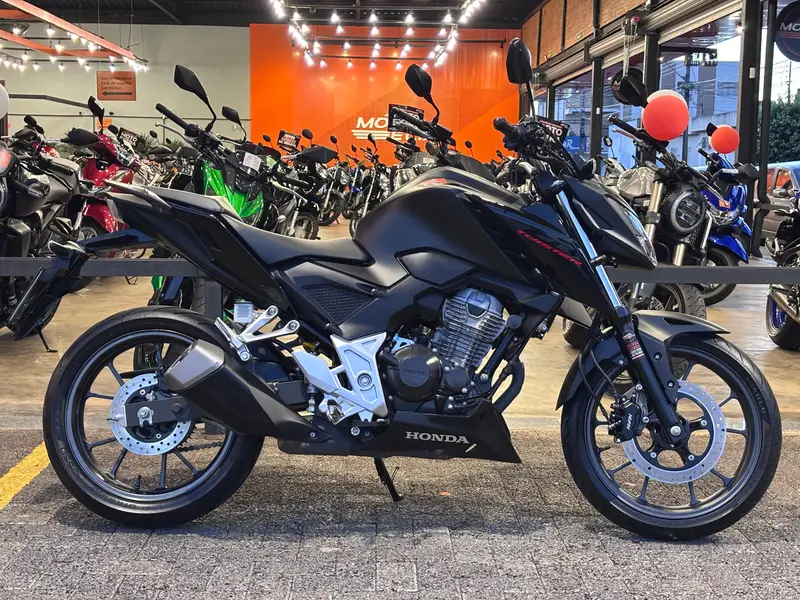 Honda CB 300F Twister (CBS)