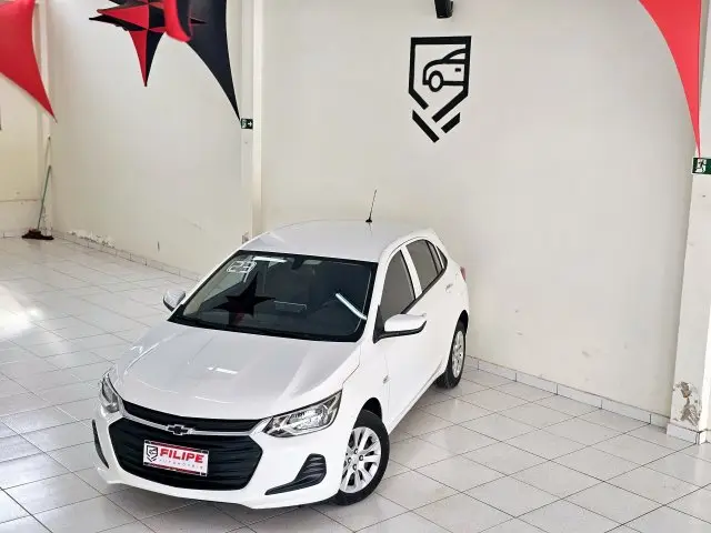 Carro Chevrolet Onix 2023 LT 1.0