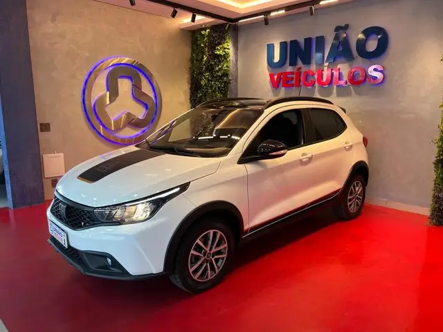 Carro Fiat Argo 2025 Trekking 1.3 (Aut.)