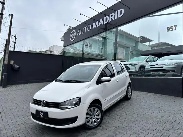 Carro Volkswagen Fox 2012 1.0 VHT (Flex) 4p