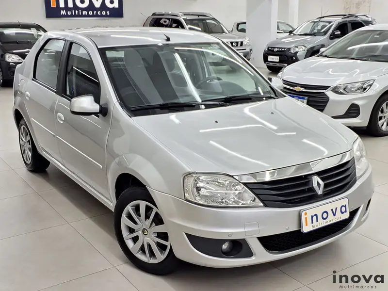 Renault Logan Expression 1.0 16V (flex)