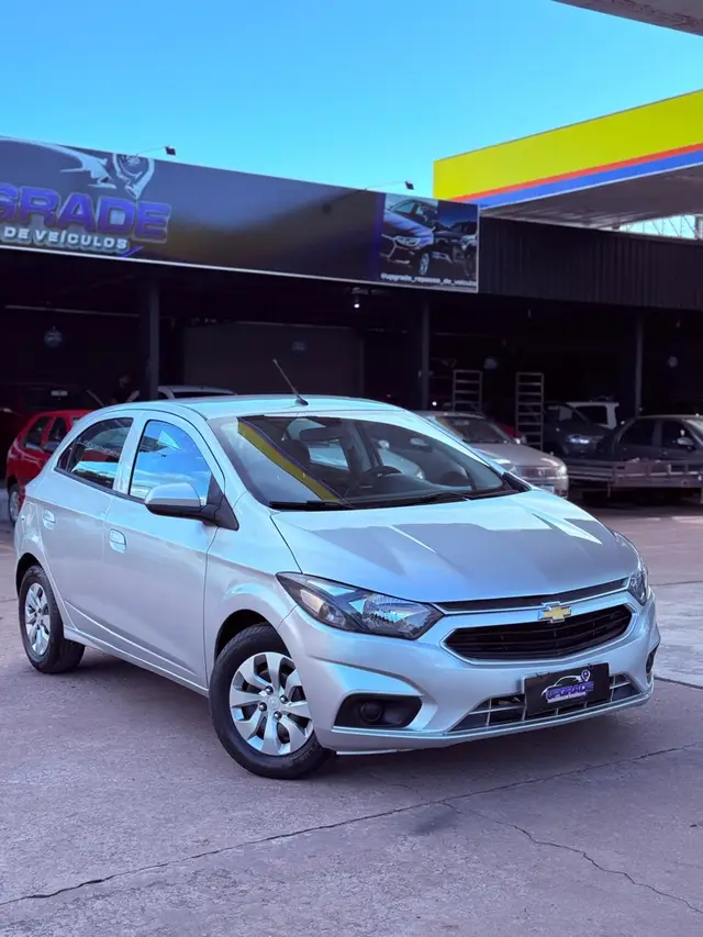 Carro Chevrolet Onix 2018 1.0 LT SPE/4