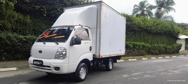Carro Kia Bongo 2011 K-2500 STD 4x2 RS (cab. simples)