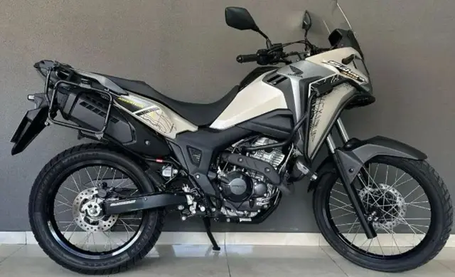 Carro Honda XRE Sahara 300 2024 Adventure