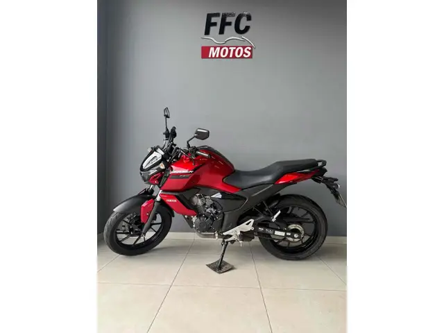 Carro Yamaha Fazer FZ15 2024 ABS