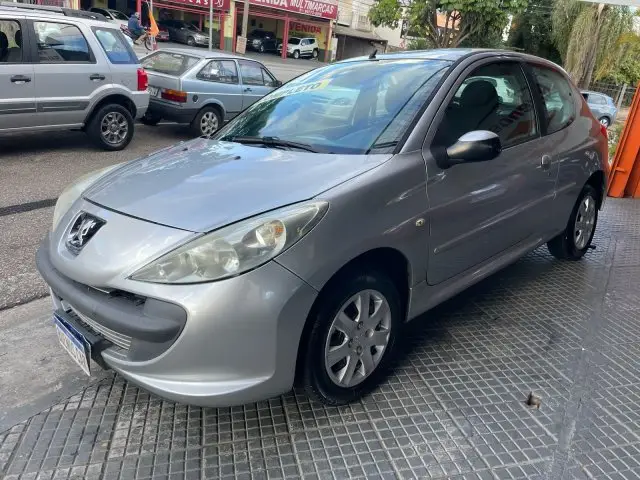 Carro Peugeot 207 2011 Hatch XR 1.4 8V (flex) 2p