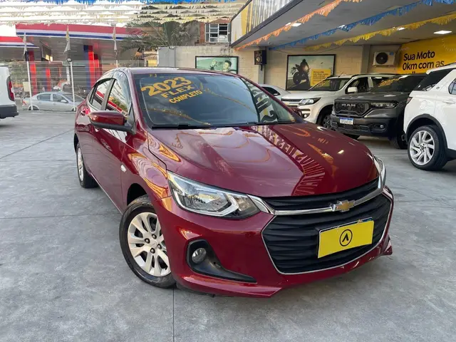 Carro Chevrolet Onix Plus 2023 LT 1.0