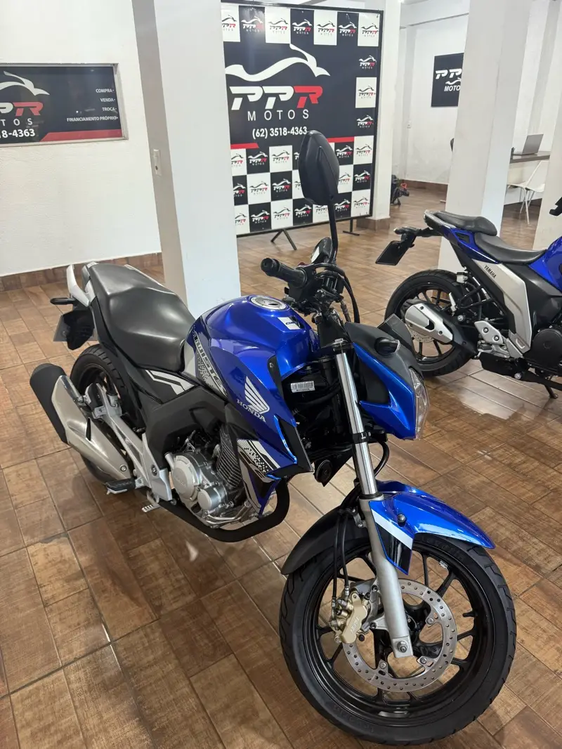 Honda CB 250F Twister (CBS)