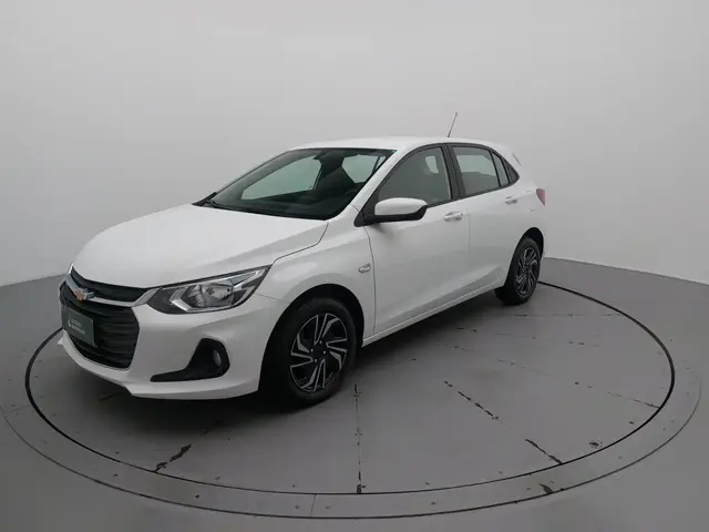 Carro Chevrolet Onix Plus 2024 LT 1.0