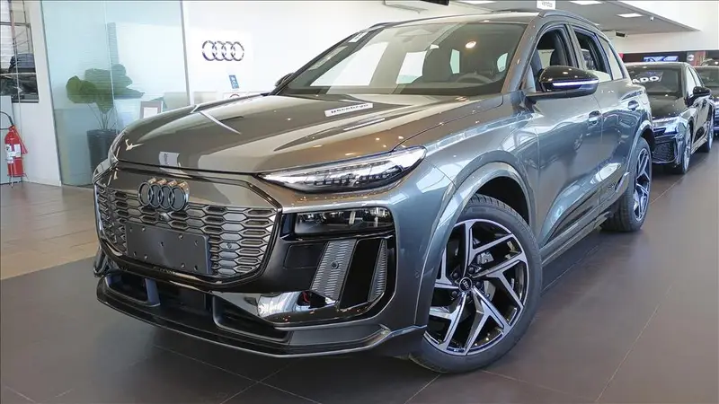 Audi Q6 E-tron Performance Black Quattro
