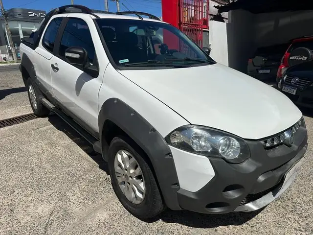 Carro Fiat Strada 2013 Adventure 1.8 16V (Flex) (Cabine Dupla)