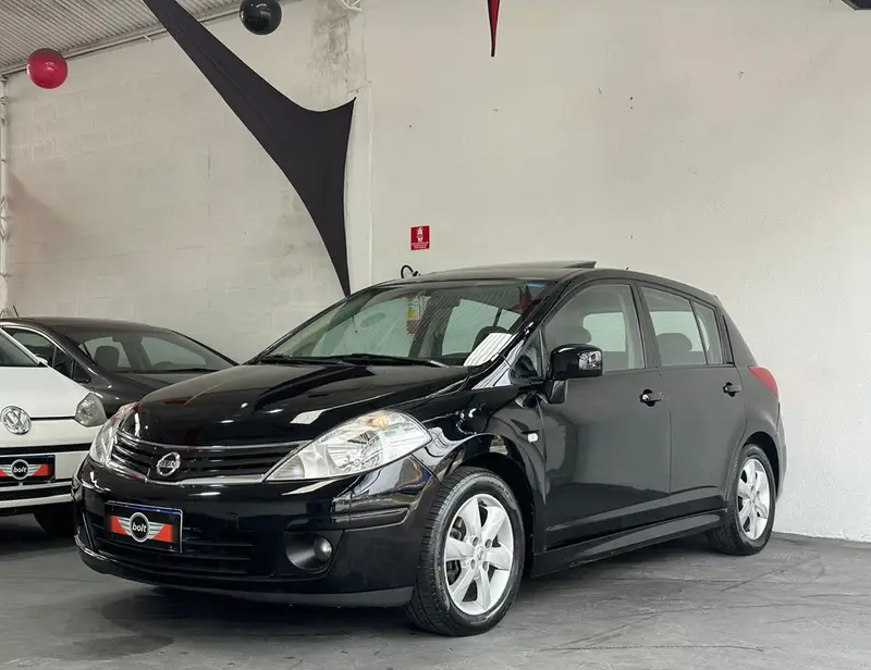 Nissan Tiida SL 1.8 (flex) (aut)