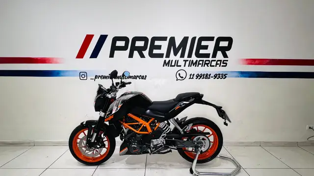 Carro KTM Duke 390 2015 390