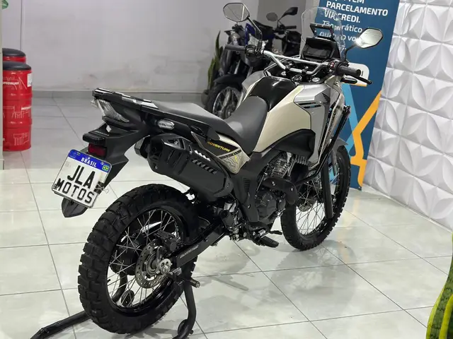 Carro Honda XRE Sahara 300 2025 ABS