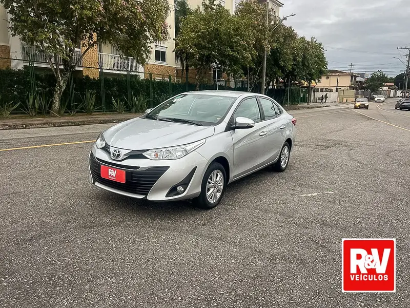 Toyota Yaris Sedan 1.5 XL Plus Tech CVT (Flex)