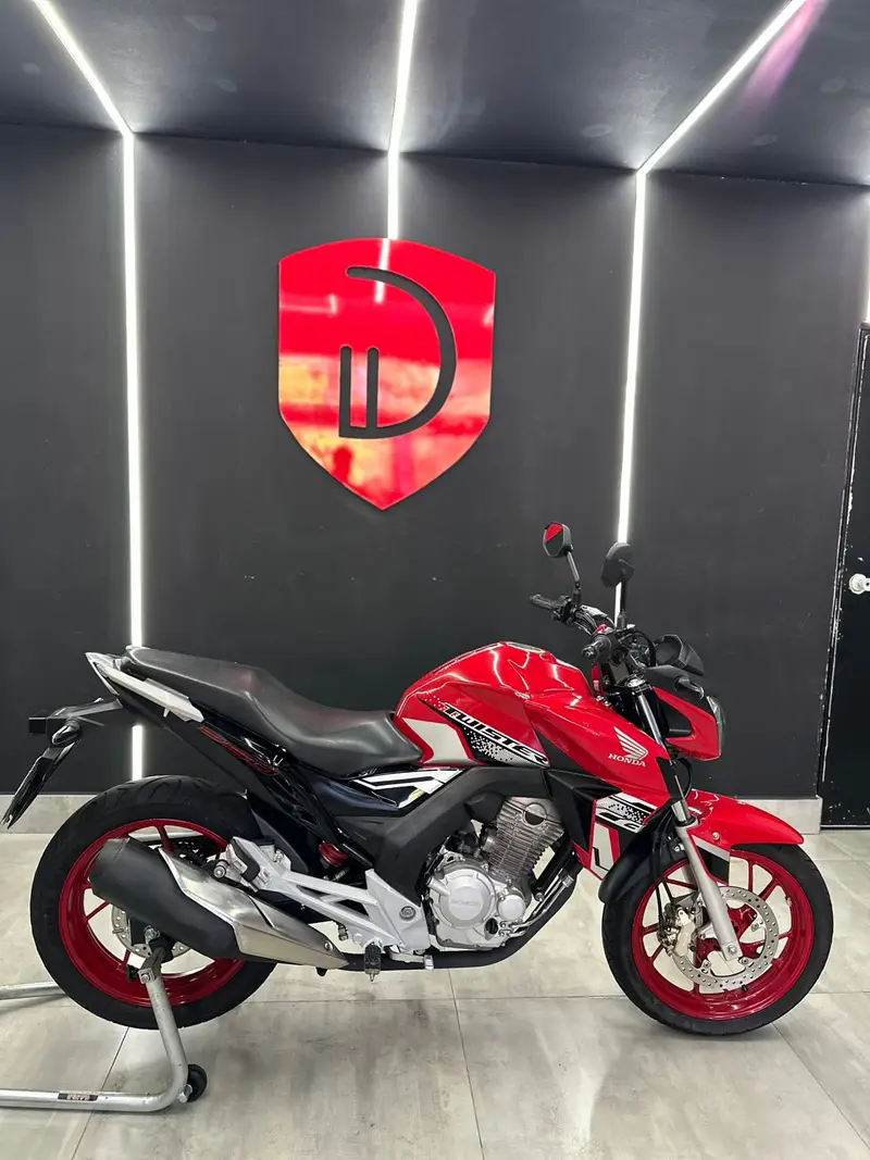 Honda CB 250F Twister (CBS)
