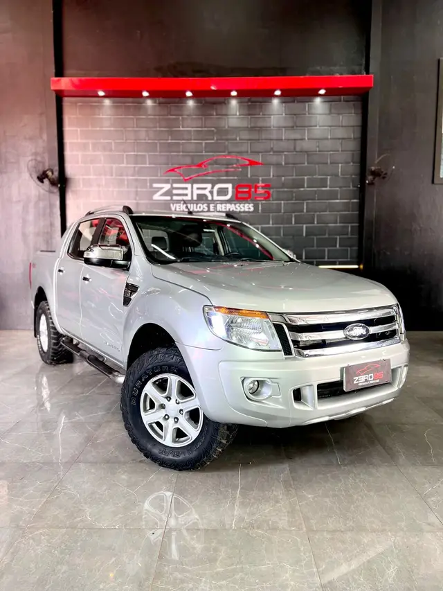 Carro Ford Ranger Cabine Dupla 2014 Ranger 3.2 Limited CD 4x4 (Aut)