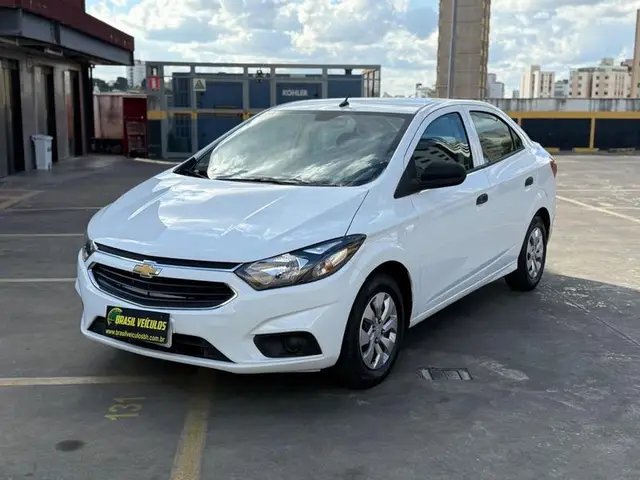 Carro Chevrolet Onix Plus 2020 JOY Plus 1.0 8V 4p Flex Mec.
