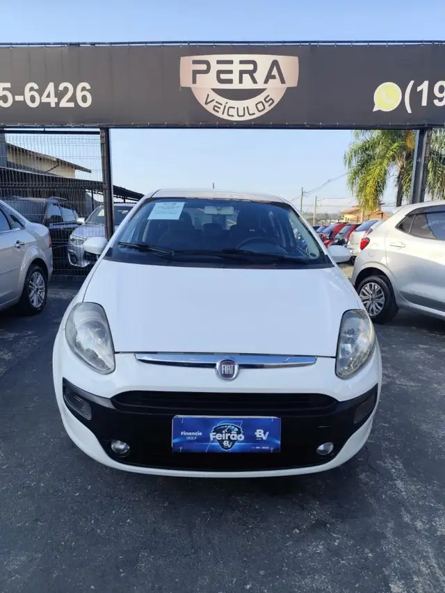 Carro Fiat Punto 2013 Attractive 1.4 (Flex)