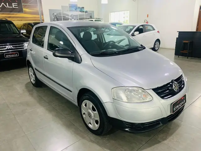 Carro Volkswagen Fox 2010 1.0 8V (Flex) 4p