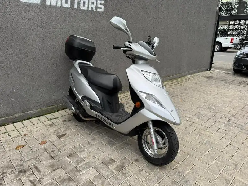 Suzuki Burgman 125i