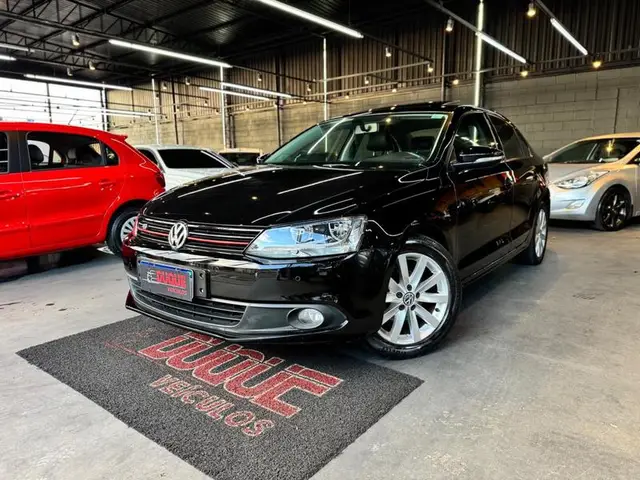 Carro Volkswagen Jetta 2013 2.0 Comfortline (Flex)