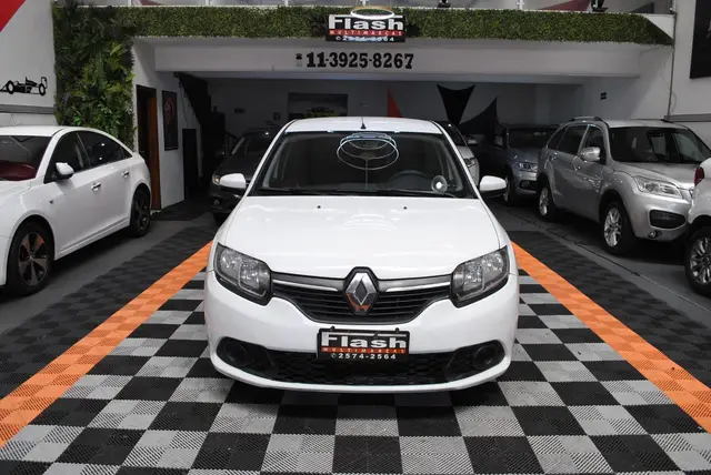 Carro Renault Sandero 2016 Expression 1.6 8V (Flex)