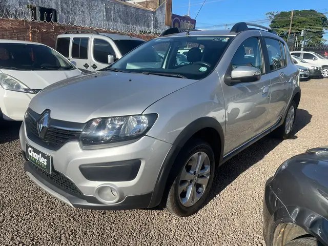 Carro Renault Sandero Stepway 2017 Rip Curl 1.6 8V Easy-R (Flex)