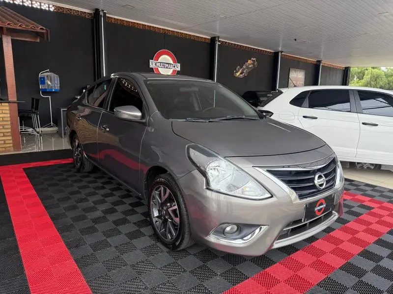 Nissan Versa 1.0 12V (Flex)