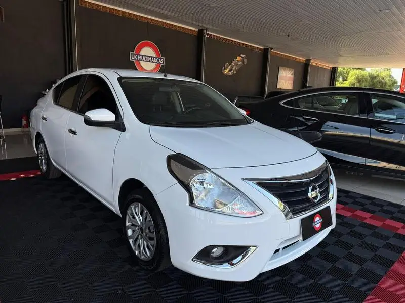 Nissan Versa 1.6 16V SL FlexStart CVT (Flex)