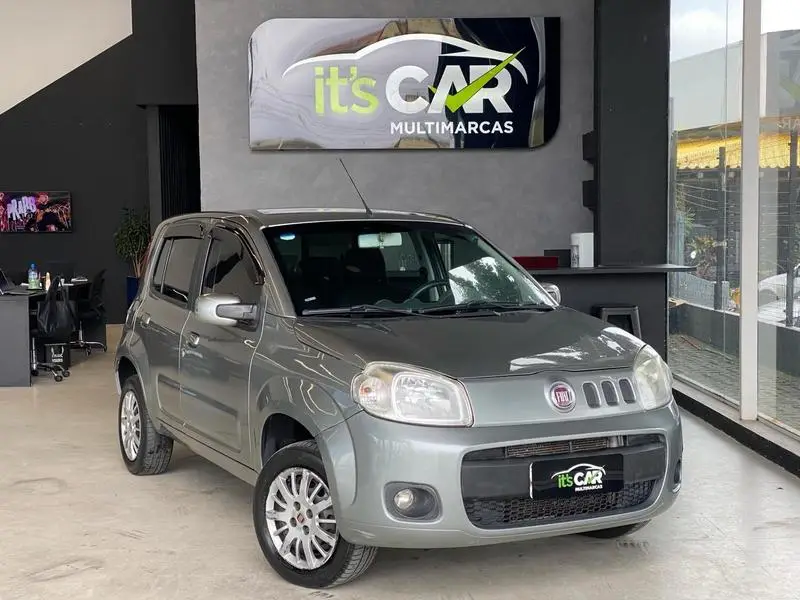 Fiat Uno Vivace Celeb. 1.0 8V (Flex) 4p