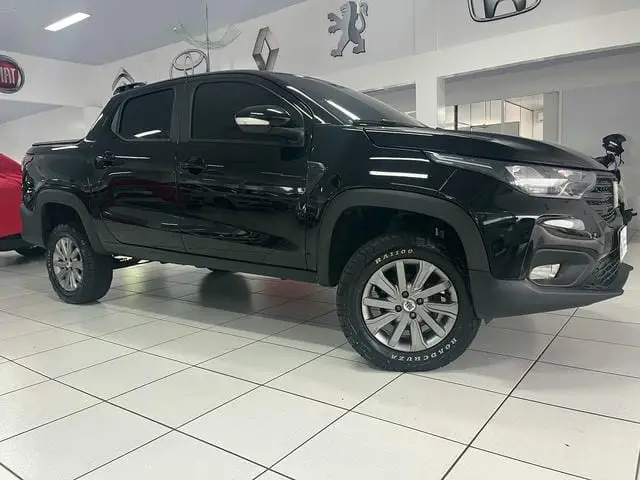 Carro Fiat Strada 2023 Freedom 1.3 CD (Flex)