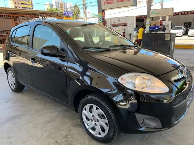 Carro Fiat Palio 2015 Attractive 1.0 Evo (Flex)