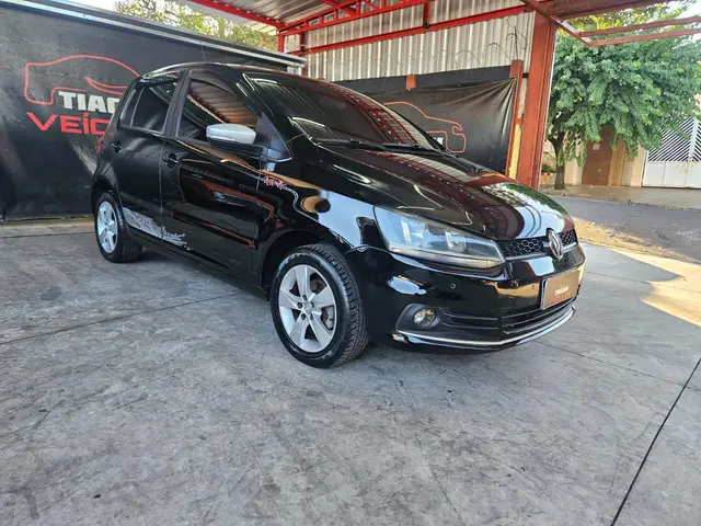 Carro Volkswagen Fox 2016 1.6 MSI Rock in Rio (Flex)