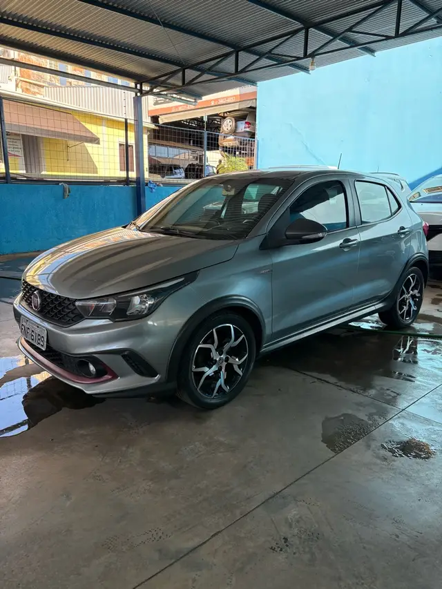 Carro Fiat Argo 2018 HGT 1.8 E.Torq (Flex)