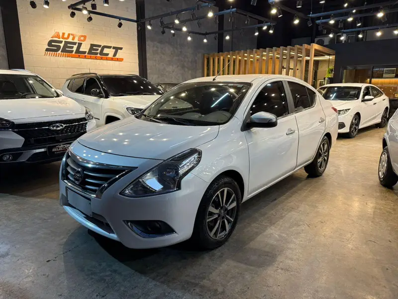 Nissan Versa 1.6 16V SL FlexStart CVT (Flex)