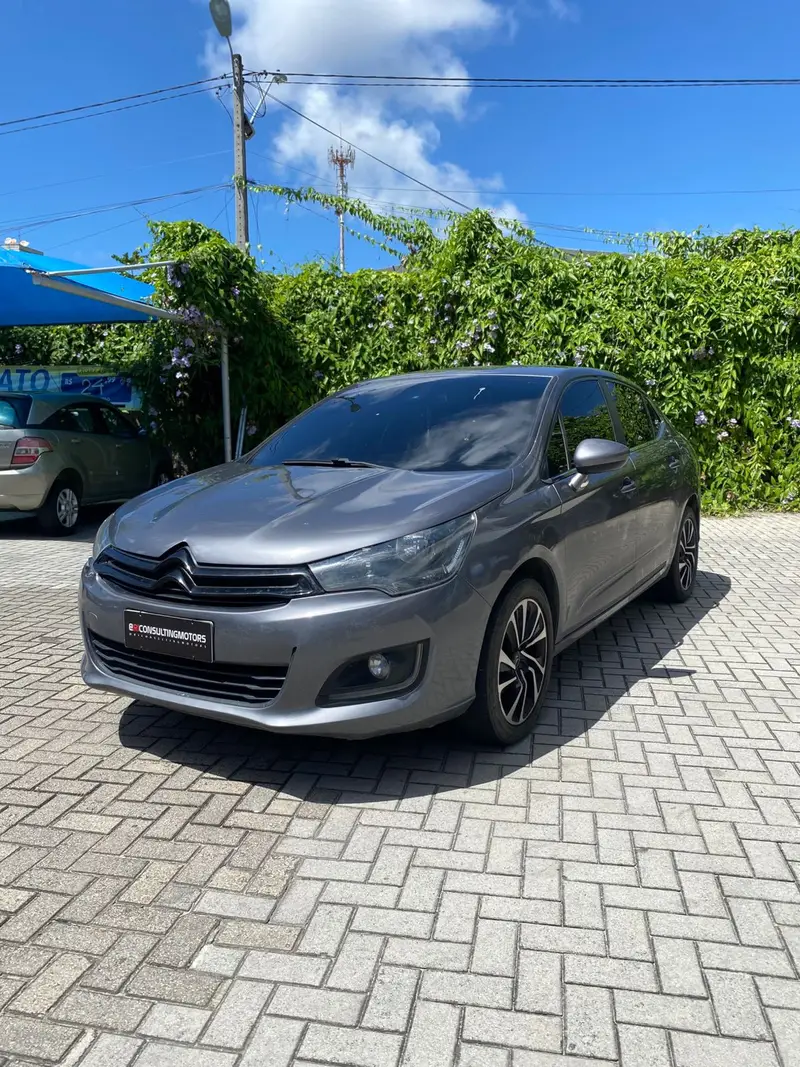 Citroën C4 Lounge Tendance 2.0i (Aut)