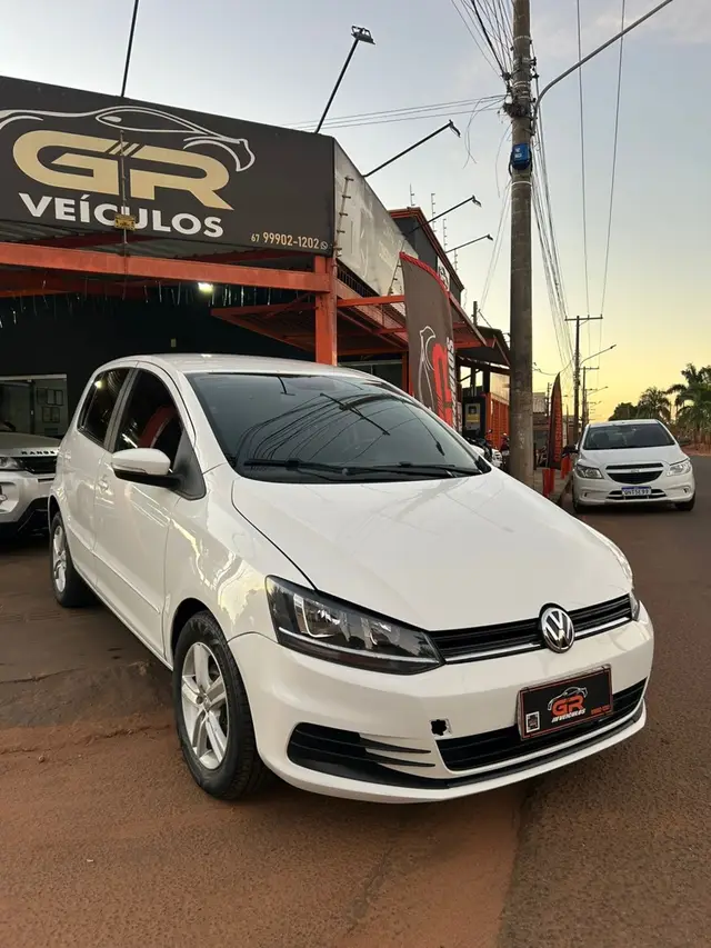 Carro Volkswagen Fox 2016 1.6 MSI Comfortline (Flex)
