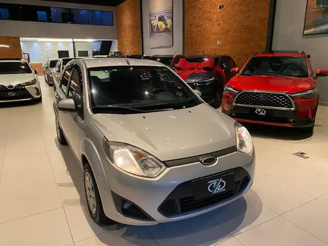 Carro Ford Fiesta Sedan 2014 SE 1.6 Rocam (Flex)