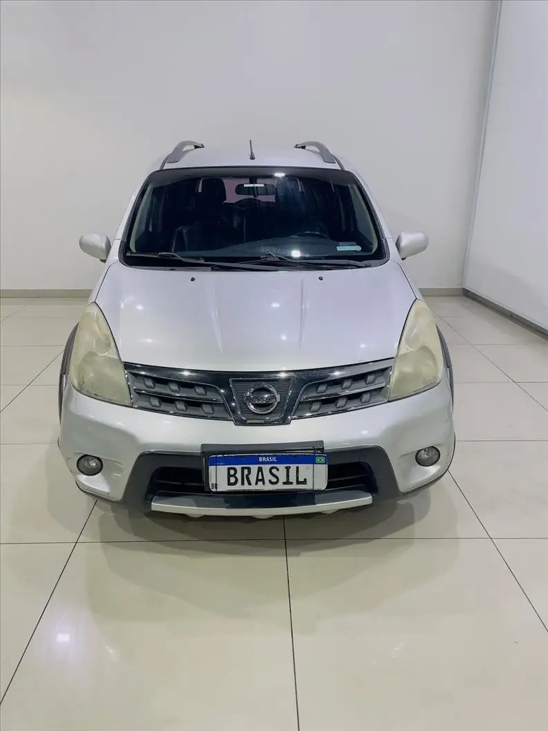 Nissan Livina X-Gear SL 1.6 16V (flex)