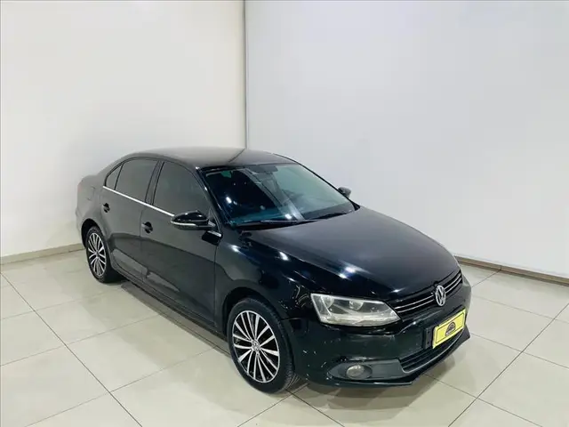Carro Volkswagen Jetta 2011 2.0 TSI Highline DSG