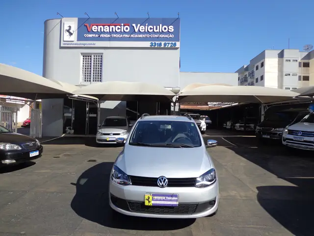 Carro Volkswagen SpaceFox 2012 1.6 8V Trend (Flex)