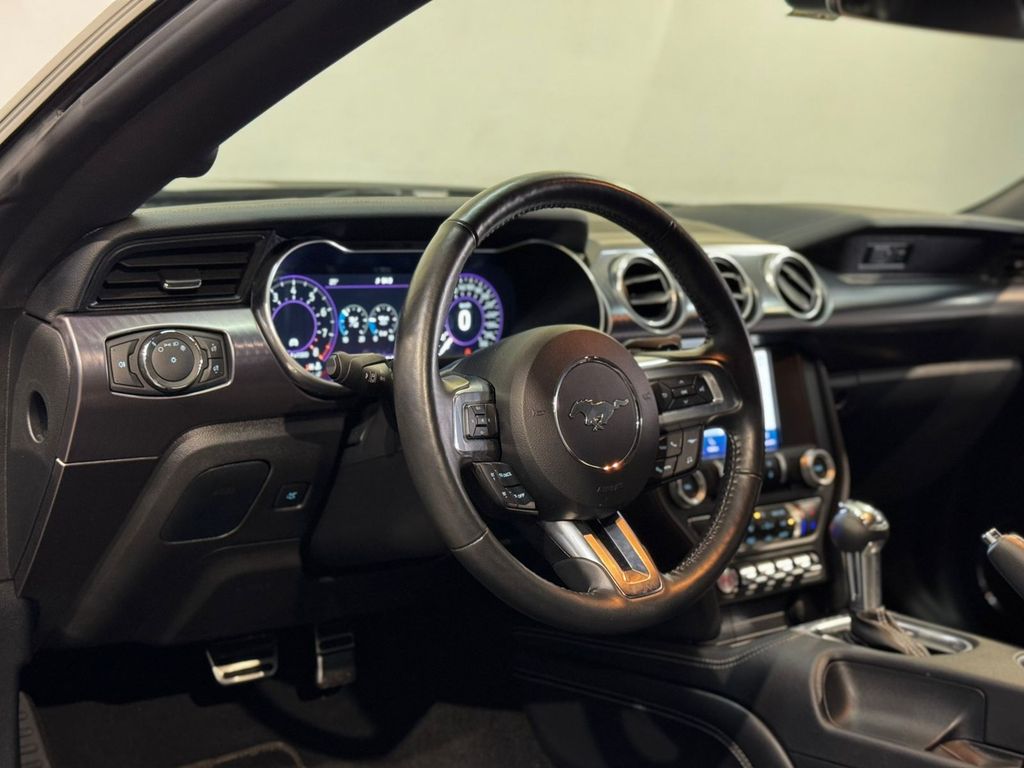 Mustang Mach 1 V8 5.0 (Aut)