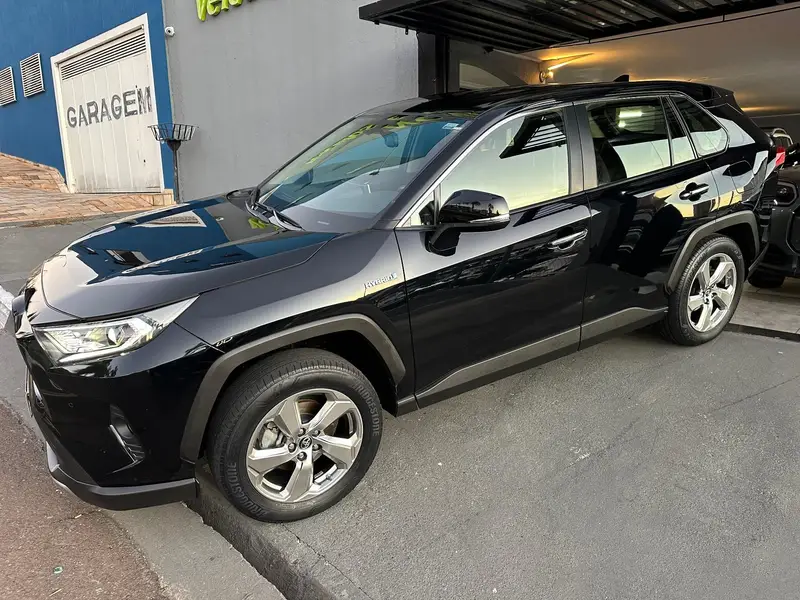Toyota RAV4 S 2.5 L AWD HYBRID