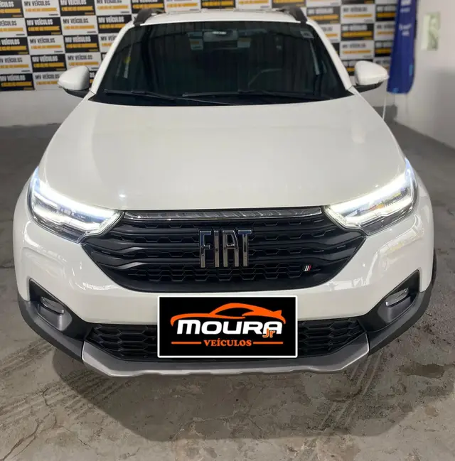 Carro Fiat Strada 2023 Volcano 1.3 8V CD AT