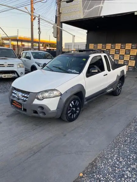 Carro Fiat Strada 2011 Adventure 1.8 16V (Flex) (Cabine Dupla)