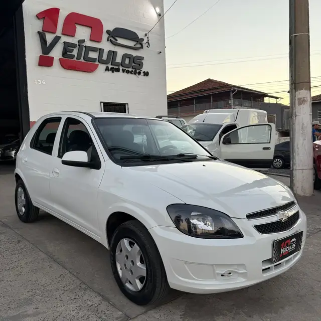 Carro Chevrolet Celta 2012 LT 1.0 (Flex)
