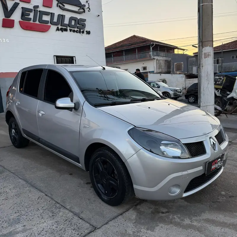 Renault Sandero Privilège 1.6 8V Hi-Torque (flex)